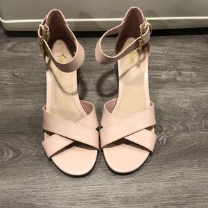 Summer wedges